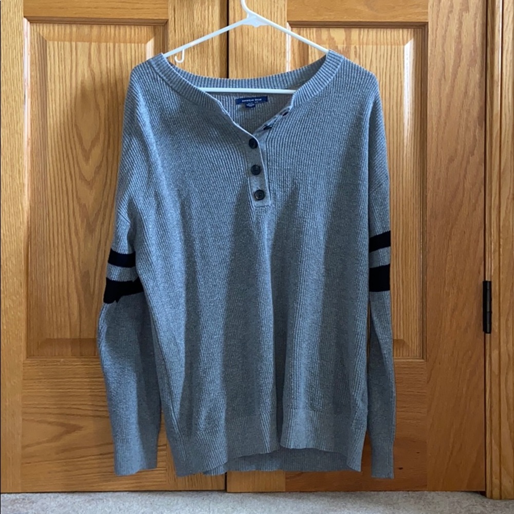 AEO WOMENS GRAY LONG SLEEVE SWEATER